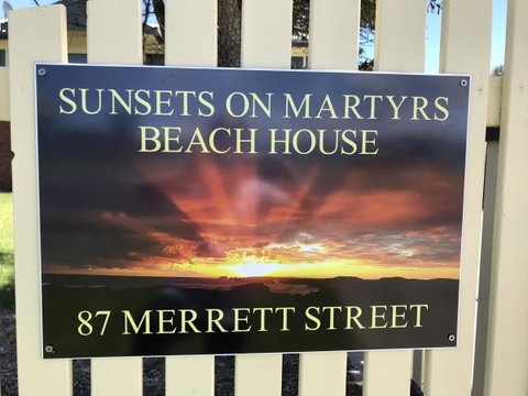 Sunsets On Martyrs Luxury Coastal Beach House Peterborough - Sydneys Hotel 21
