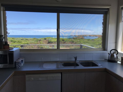 Sunsets On Martyrs Luxury Coastal Beach House Peterborough - Sydneys Hotel 7