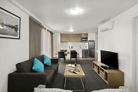 Quest Cheltenham - Sydneys Hotel 13
