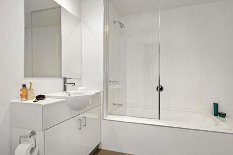 Quest Cheltenham - Sydneys Hotel 2