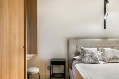 Stylish Apartment In Unique Church Development - Sydneys Hotel 12