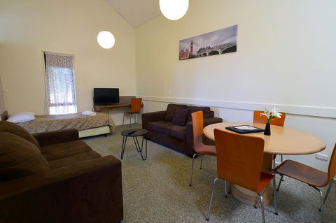 Executive Hideaway - Sydneys Hotel 12