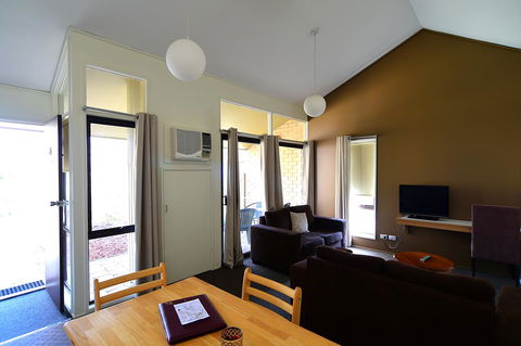 Executive Hideaway - Sydneys Hotel 7
