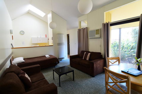 Executive Hideaway - Sydneys Hotel 23