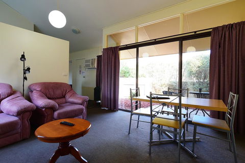 Executive Hideaway - Sydneys Hotel 32