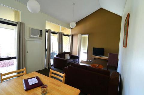Executive Hideaway - Sydneys Hotel 8