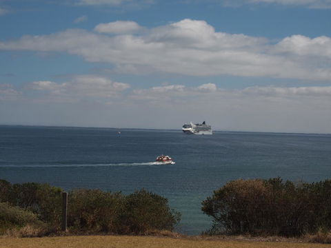 Port Relaxation - Sydneys Hotel 18