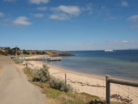 Port Relaxation - Sydneys Hotel 12