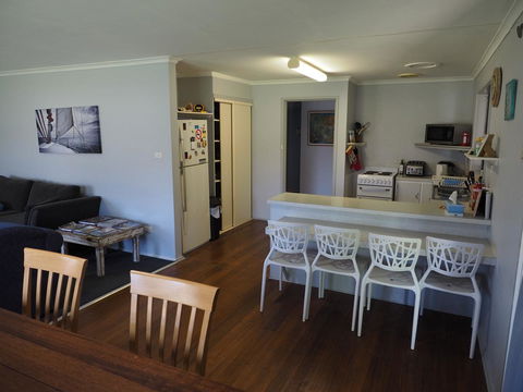 Port Relaxation - Sydneys Hotel 5