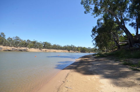 Tasman Holiday Parks - Merool On The Murray - Sydneys Hotel 7