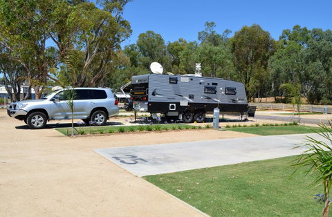 Tasman Holiday Parks - Merool On The Murray - Sydneys Hotel 29
