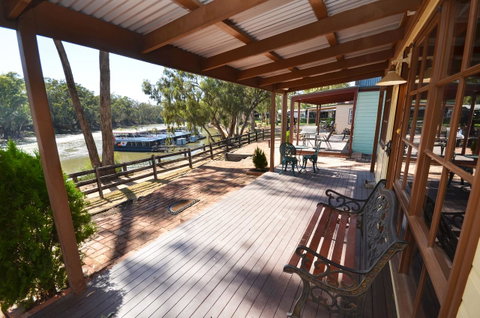 Tasman Holiday Parks - Merool On The Murray - Sydneys Hotel 36