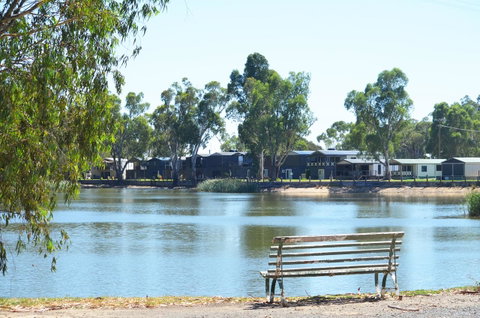 Tasman Holiday Parks - Merool On The Murray - Sydneys Hotel 10