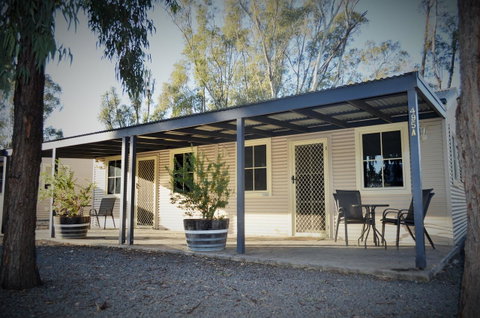 Tasman Holiday Parks - Merool On The Murray - Sydneys Hotel 6