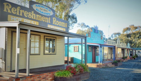 Tasman Holiday Parks - Merool On The Murray - Sydneys Hotel 26