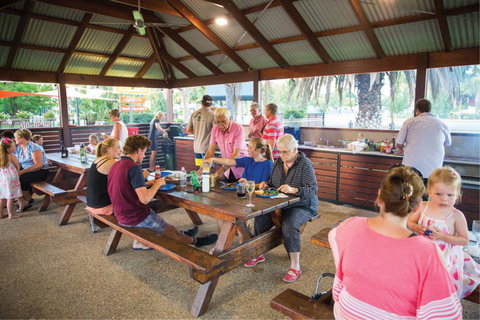 All Seasons Mildura Holiday Park - Sydneys Hotel 26