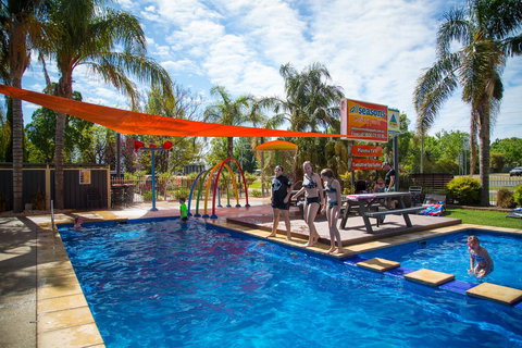All Seasons Mildura Holiday Park - Sydneys Hotel 7