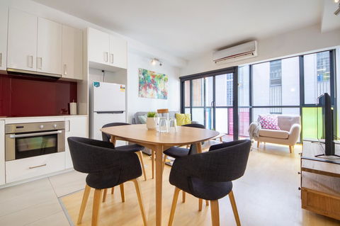 Canvas Suites On Russell Place - Sydneys Hotel 24