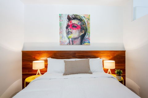 Canvas Suites On Russell Place - Sydneys Hotel 21