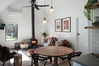 Book Daylesford Accommodation Vacations Sydneys Hotel Sydneys Hotel