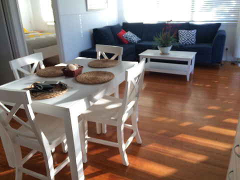 Sea-Esta @ Inverloch - Sydneys Hotel 10