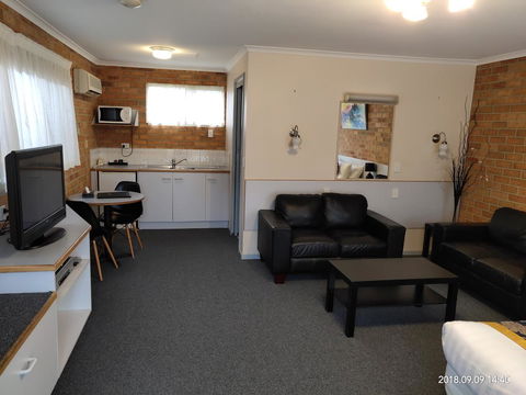 Coachman Motel And Holiday Units - Sydneys Hotel 24