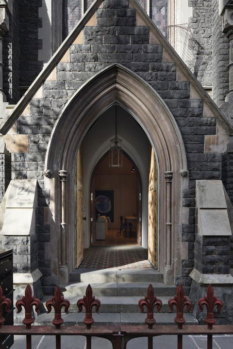 Converted Blue Stone Church - Sydneys Hotel 0