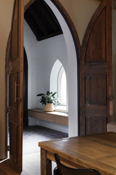 Converted Blue Stone Church - Sydneys Hotel 10