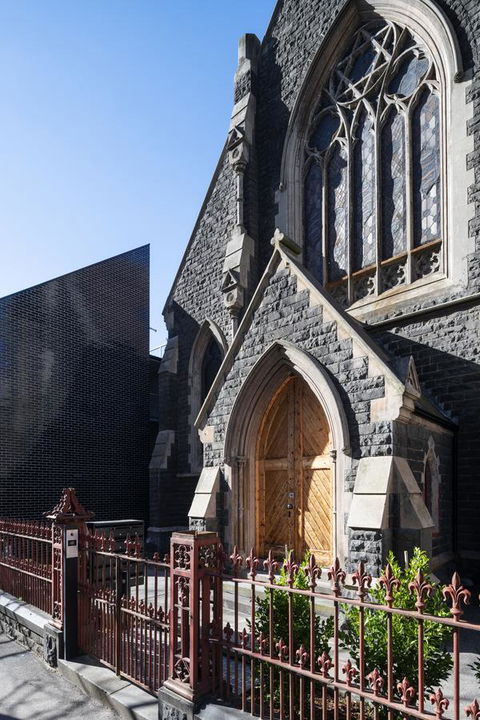 Converted Blue Stone Church - Sydneys Hotel 3