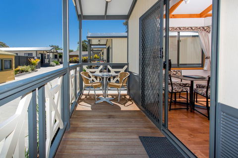 BIG4 Whiters Holiday Village - Sydneys Hotel 32