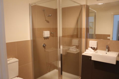 Bairnsdale International - Sydneys Hotel 27