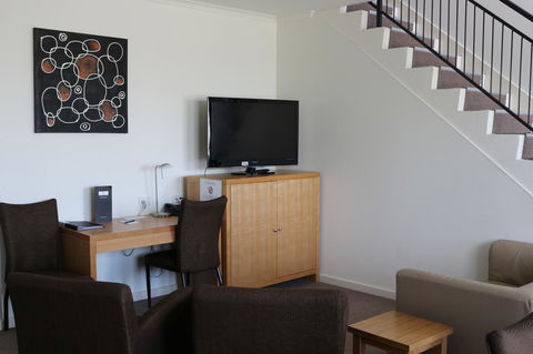 Bairnsdale International - Sydneys Hotel 29