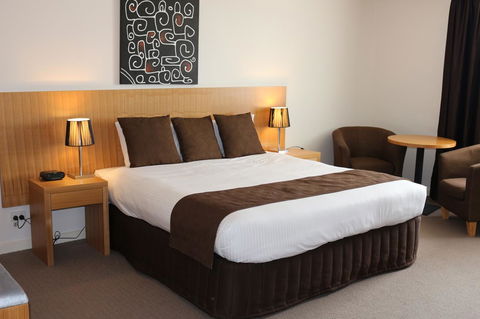Bairnsdale International - Sydneys Hotel 31