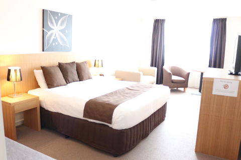 Bairnsdale International - Sydneys Hotel 10