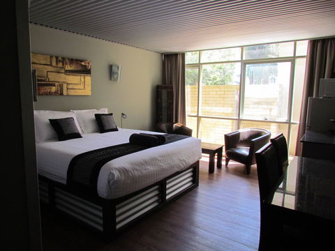 The Olive Tree Motel - Sydneys Hotel 15