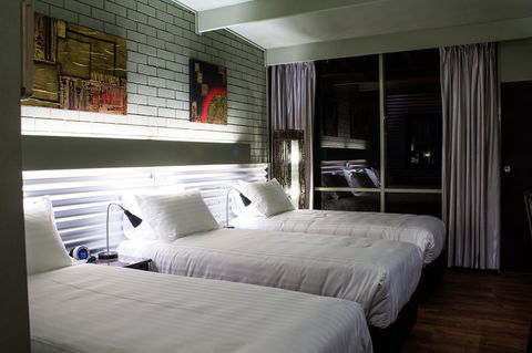 The Olive Tree Motel - Sydneys Hotel 2