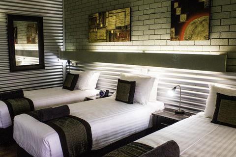The Olive Tree Motel - Sydneys Hotel 3
