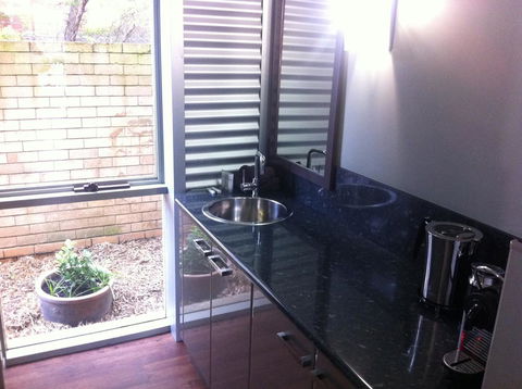 The Olive Tree Motel - Sydneys Hotel 9