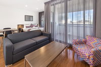 Book Dandenong Accommodation Vacations Sydneys Hotel Sydneys Hotel