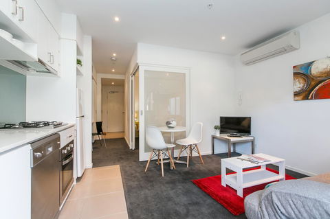 Complete Host The River Apartments - Sydneys Hotel 7