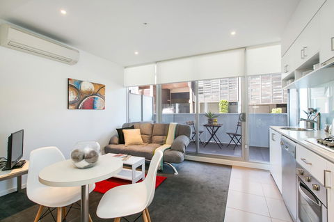 Complete Host The River Apartments - Sydneys Hotel 5