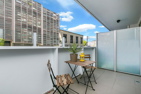 Complete Host The River Apartments - Sydneys Hotel 4