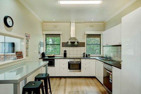 Jettycove Beach House - Sydneys Hotel 9