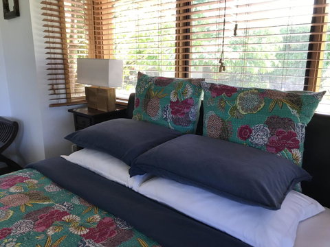 The Fingal Farm - Sydneys Hotel 2