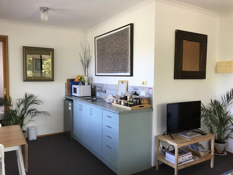 The Fingal Farm - Sydneys Hotel 12