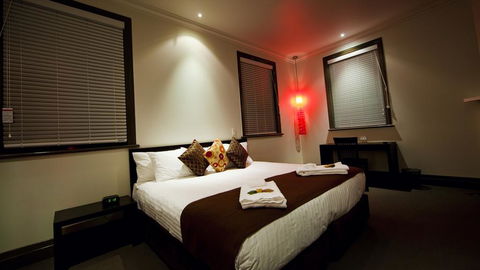The Burwood Inn - Sydneys Hotel 1