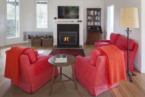 The Cottage At Bolobek - Sydneys Hotel 2