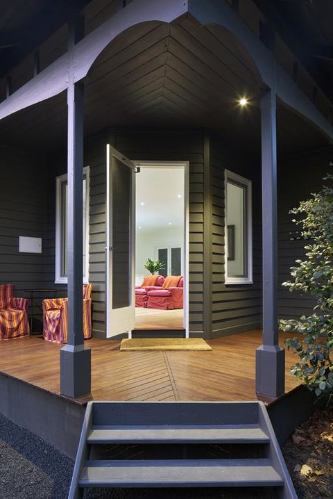 The Cottage At Bolobek - Sydneys Hotel 3