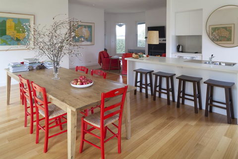 The Cottage At Bolobek - Sydneys Hotel 1