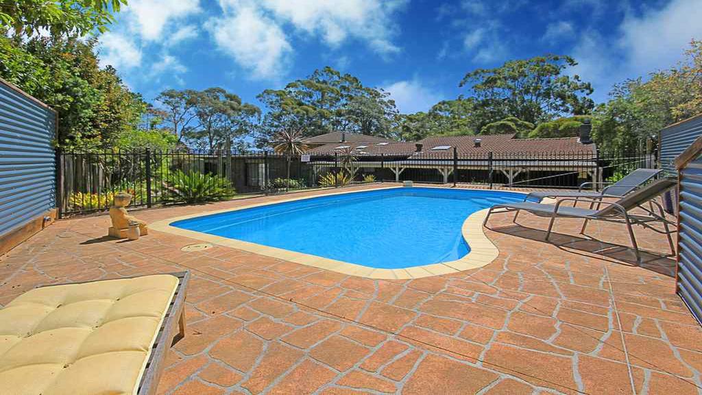 Narrawallee NSW Sydneys Hotel